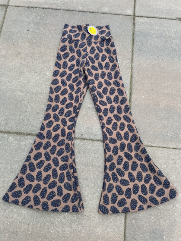 Flared legging Dennenappels! Maat 116