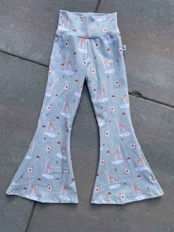 Flared broek Hertjes! Maat 98