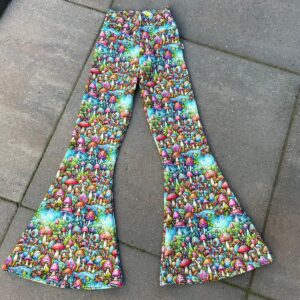 Flared broek Paddenstoelen! Maat 146